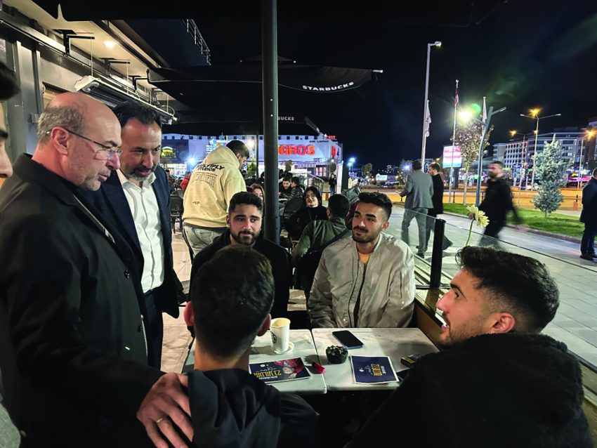 BAŞKAN PEKYATIRMACI  GENÇLERLE BiR ARAYA GELDi