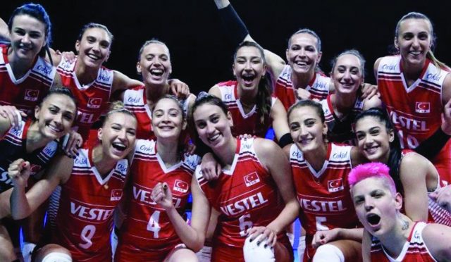 A MİLLİ KADIN VOLEYBOL TAKIMI MİLLETLER LİGİ’NDE ŞAMPİYON OLDU