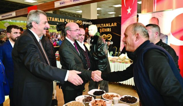 SELÇUKLU BELEDİYESİ  KONYA TANITIM GÜNLERİ’NDE  İLÇENİN GÜZELLİKLERİNİ TANITIYOR