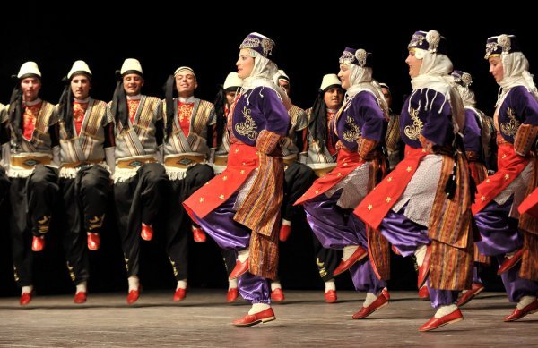 KÜRESEL ÇÖZÜLMEYE KARŞI SAVUNMA HATTI: FOLKLOR