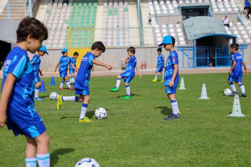 SELÇUKLU’DA 2 BİN 843 ÖĞRENCİ FUTBOL BRANŞINDA EĞİTİM ALIYOR