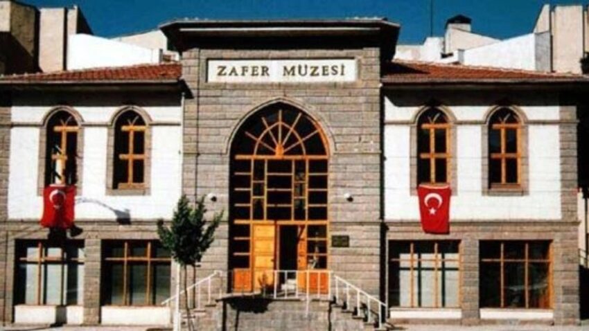 ZAFER MÜZESİ, 7 YILLIK RESTORASYONUNUN ARDINDAN YENİDEN KAPILARINI AÇTI