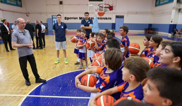 SPORUN MERKEZİ SELÇUKLU’DA YAZ SPOR OKULLARI SONA ERDİ!