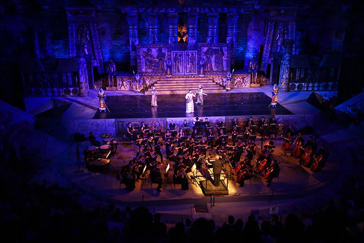 ASPENDOS’TA OPERA VE BALE ŞÖLENİ “OPERA GALA GECESİ”