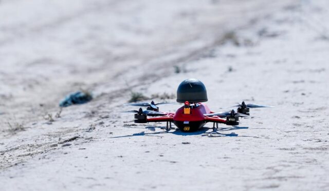 TÜRK SAVUNMA SANAYİ’NİN İLK FPV KAMİKAZE DRONU ‘AZAT’