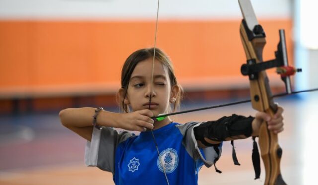 SELÇUKLU’DA KIŞ SPOR OKULLARI DÖNEMİ BAŞLADI