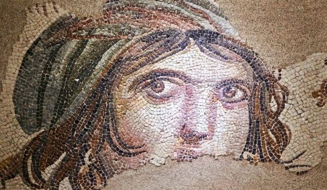 ZEUGMA’NIN İHTİŞAMI: ÇİNGENE KIZI MOZAİĞİ