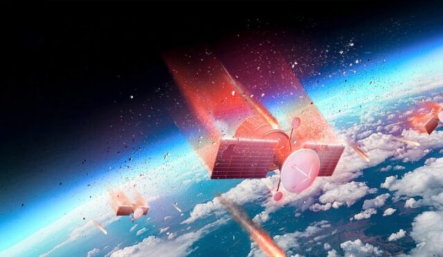 INTELSAT 33E UYDUSUNUN PARÇALANMASI UZAY ÇÖPÜ SORUNUNU DERİNLEŞTİRİYOR