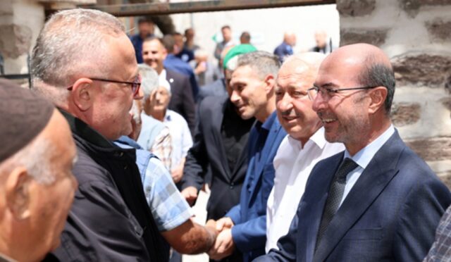 17355421241454415225