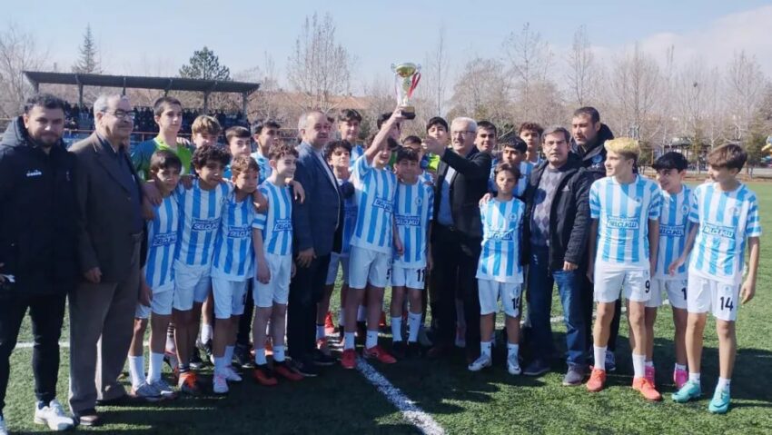 SELÇUKLU BELEDİYESPOR U14 FUTBOL TAKIMI KONYA ŞAMPİYONU OLDU