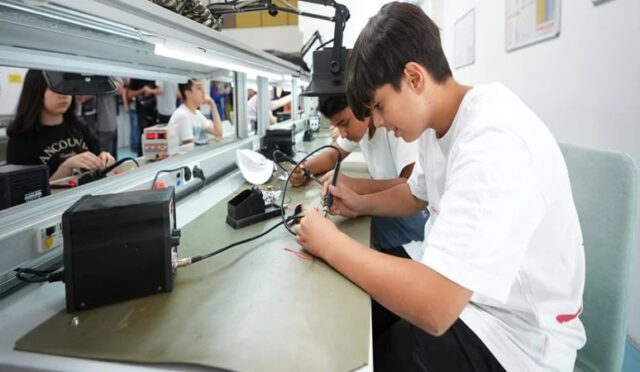 17411694751777157711