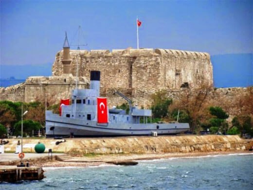 ÇANAKKALE DENİZ MÜZESİ, TARİHİN KAPILARINI ZİYARETÇİLERE AÇIYOR