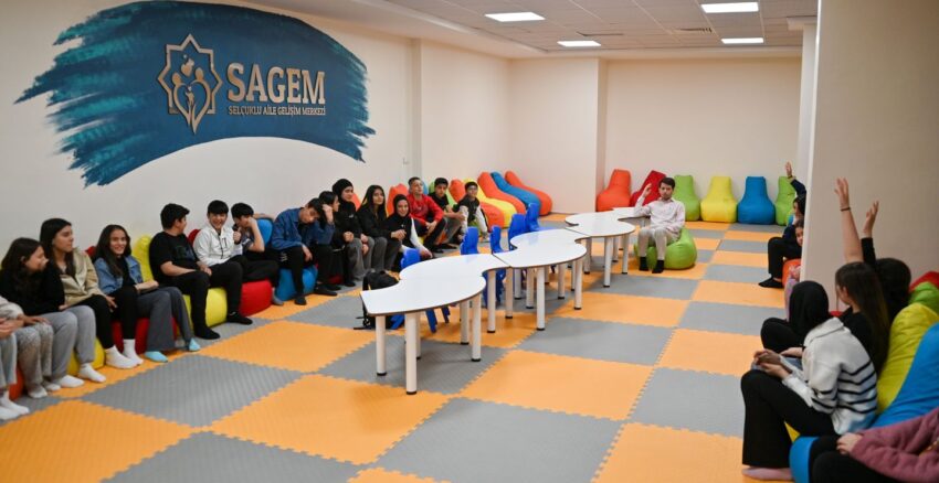 SAGEM’DEN EBEVEYNLERE “SINAV KAYGISI” SEMİNERİ