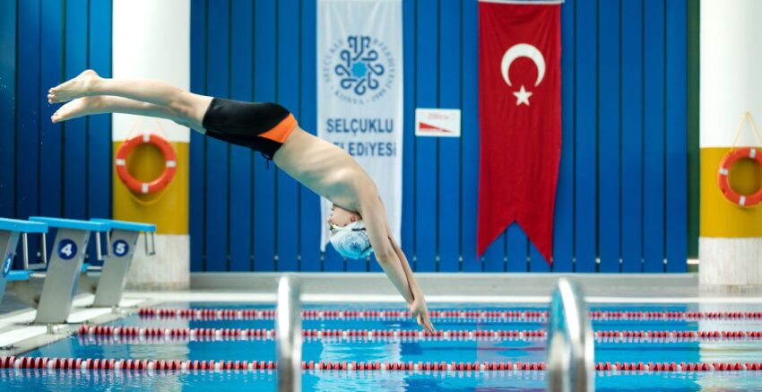 SELÇUKLU BELEDİYESİ YÜZME YARIŞLARI BAŞLIYOR