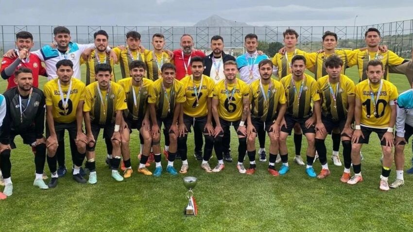 SELÇUK ÜNİVERSİTESİ TÜRKİYE ÜNİVERSİTELER SÜPER LİGİ ŞAMPİYONU OLDU