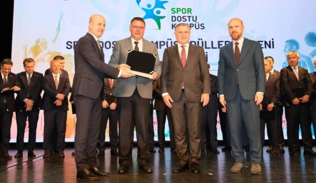 17474699151701190477