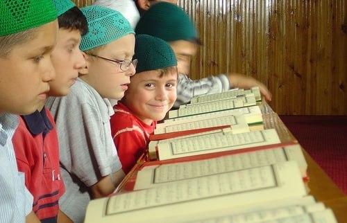 KARSLI: “ZİHNE DOKUNMAYAN KUR’AN’DAN KUR’AN ZİHNİYETİ OLUŞMAZ”