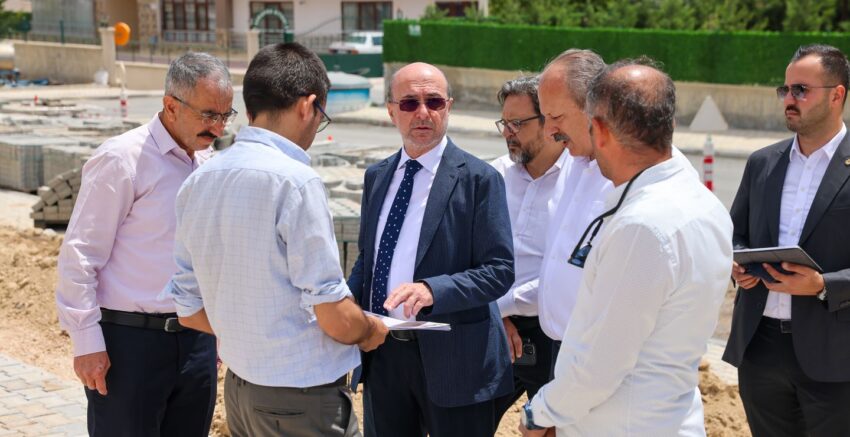 SELÇUKLU, MAHALLELERE DEĞER KATAN DOKUNUŞLARA DEVAM EDİYOR