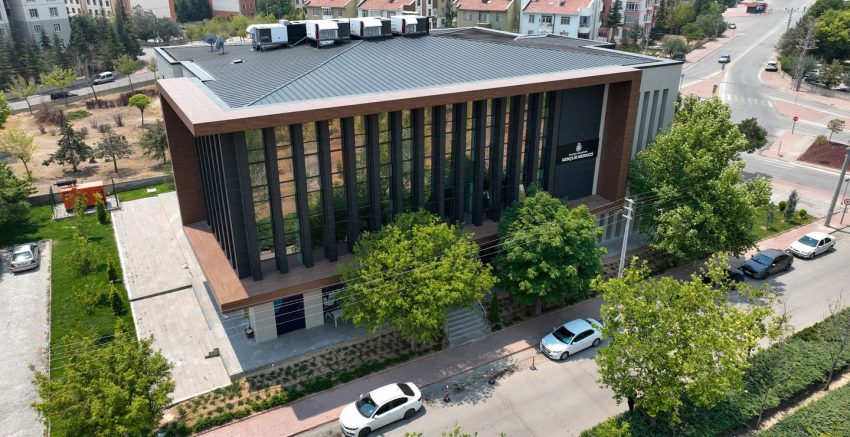 SELÇUKLU GENÇLİK MERKEZİ YENİ YERİNDE YİNE GENÇLERİN HİZMETİNDE
