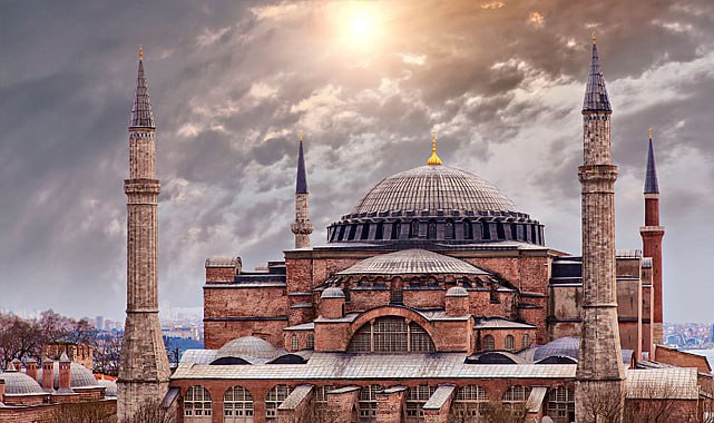 AYASOFYA, YAPAY ZEKÂ İLE KORUNUYOR