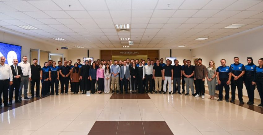 BAŞKAN PEKYATIRMACI GÖREVE YENİ BAŞLAYAN PERSONEL İLE BULUŞTU