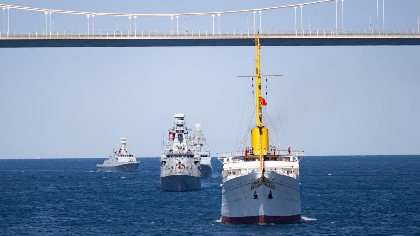 MAVİ VATAN’IN KORUYUCULARI BOĞAZ’DA SELAM DURDU