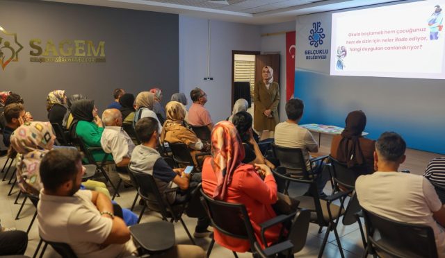 SAGEM’DEN EBEVEYNLERE OKULA UYUMDA AİLENİN ROLÜ KONULU SEMİNER