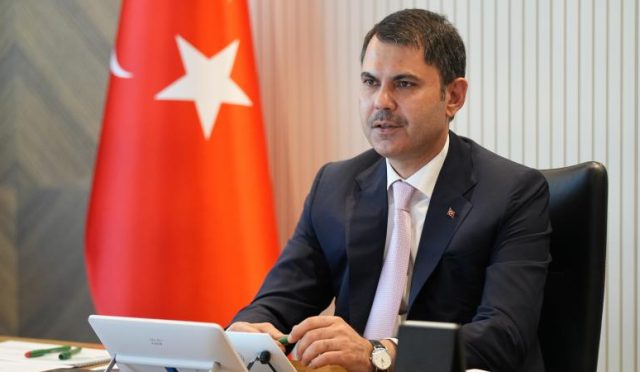 17571478911335118298