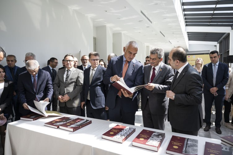 TÜRK ABİDELERİ YENİDEN KÜLTÜR DÜNYASINA KAZANDIRILDI