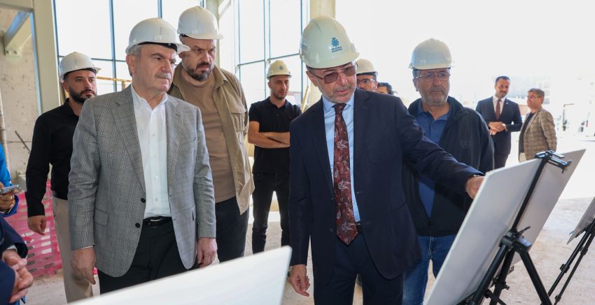 BAŞKAN PEKYATIRMACI VE MİLLETVEKİLİ AKYÜREK SELÇUKLU’DA ESNAF VE SAHA GEZİSİ GERÇEKLEŞTİRDİ