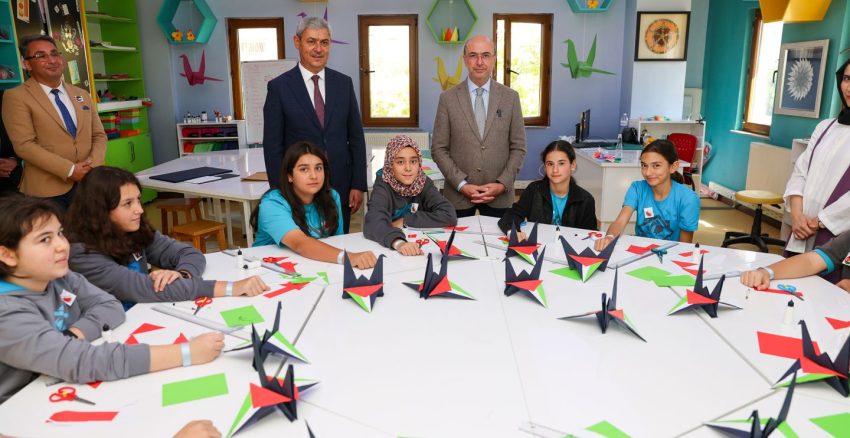 BAŞKAN PEKYATIRMACI’DAN OKUL DIŞI ÖĞRENME ORTAMLARINA ZİYARET