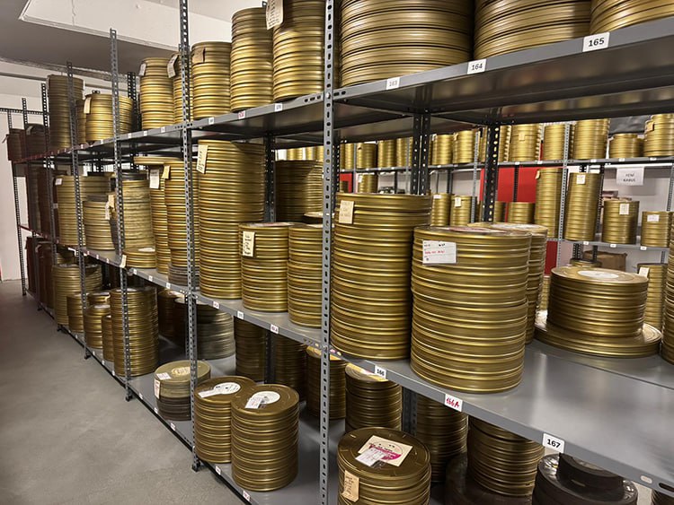 SİNEMA ARŞİVİ DİJİTALLEŞİYOR: 13 BİN FİLM HALKLA BULUŞUYOR