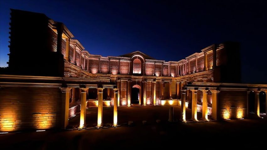 SARDES ANTİK KENTİ’NDE GECE MÜZECİLİĞİ BAŞLIYOR