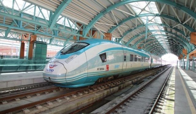 17635393661879371337