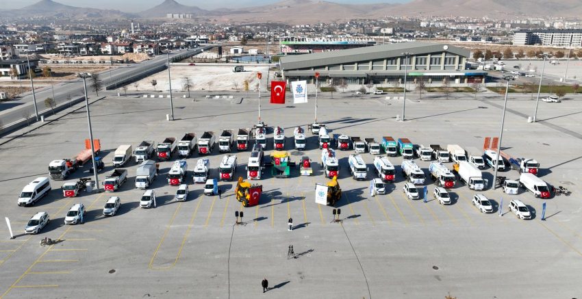 SELÇUKLU BELEDİYESİ ARAÇ FİLOSUNA 71 ARAÇ DAHA İLAVE ETTİ