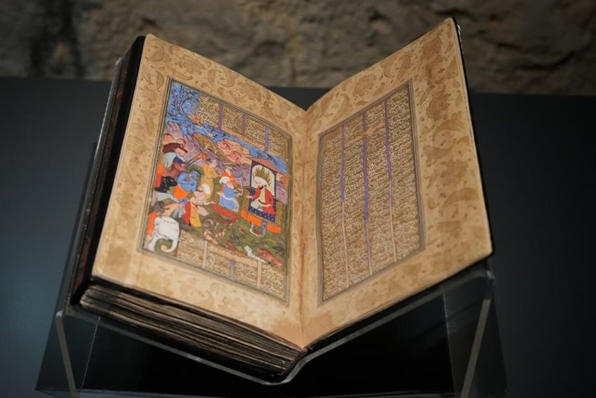 70 CİLTLİK MESNEVİ KOLEKSİYONU İLK KEZ BİR ARADA