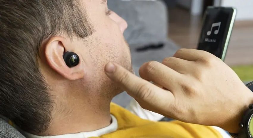 KABLOSUZ KULAKLIKLAR DÜŞÜNDÜĞÜMÜZ KADAR GÜVENLİ Mİ?