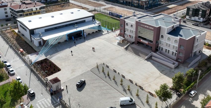 SELÇUKLU VİZYONUYLA EĞİTİM YATIRIMLARI 2025’TE DE HIZ KESMEDİ