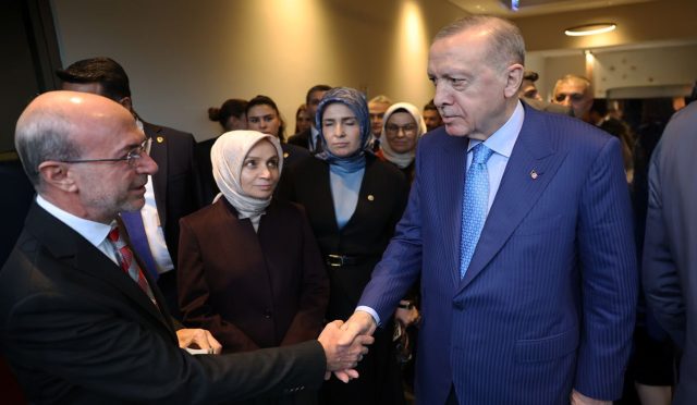 17659541082140629274