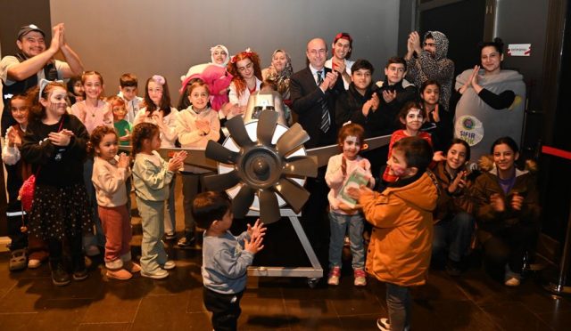 17670082161902276617