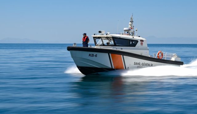 17694270341826624624