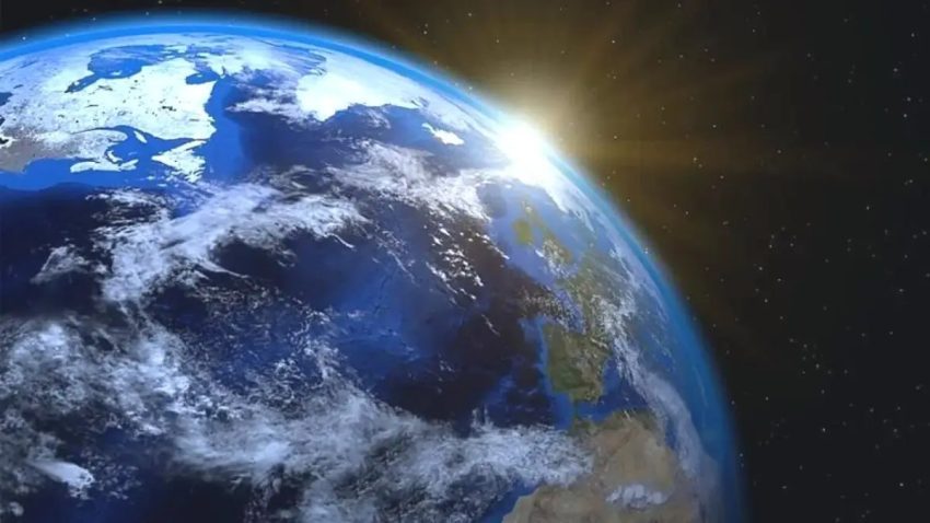 DÜNYA’YA YAKIN ÖZELLİKLER TAŞIYAN YENİ GEZEGEN ADAYI BULUNDU