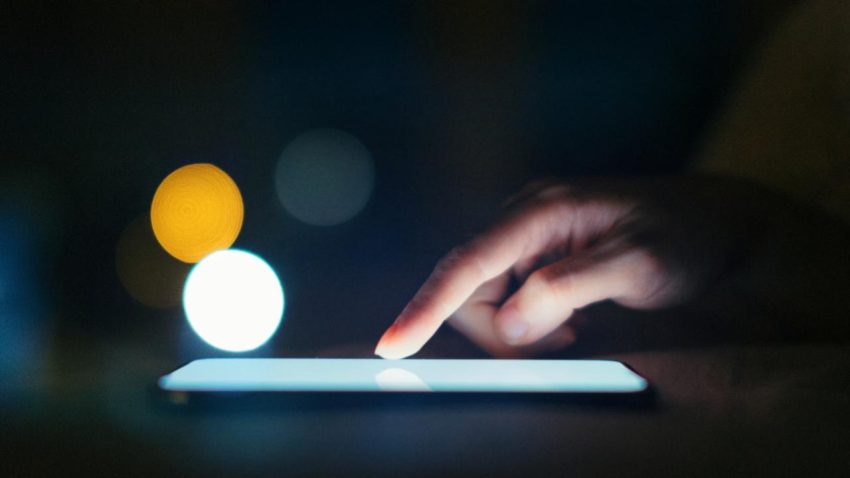 DİJİTAL BAĞIMLILIĞA KARŞI 81 İLDE AİLELERE EĞİTİM