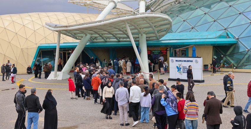 SELÇUKLU’NUN SEMBOL MEKANLARI BAYRAM TATİLİNDE ZİYARETÇİ AKININA UĞRADI