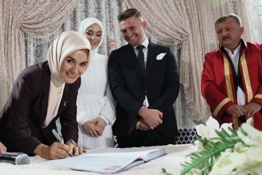 GENÇLERE VERİLEN DESTEK REKOR SEVİYEYE ULAŞTI: 10,7 MİLYAR LİRA