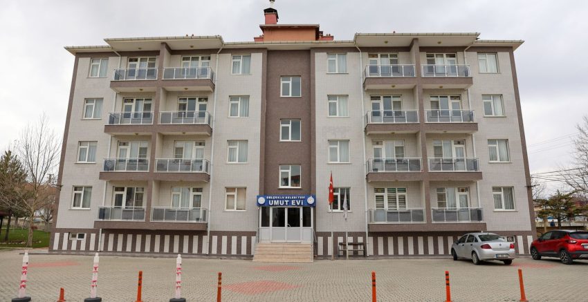 SELÇUKLU BELEDİYESİ UMUT EVİ KANSER HASTALARI VE YAKINLARININ YANINDA