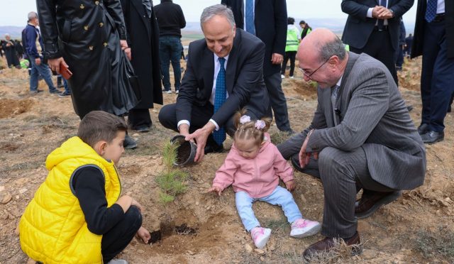 17751127911687055639