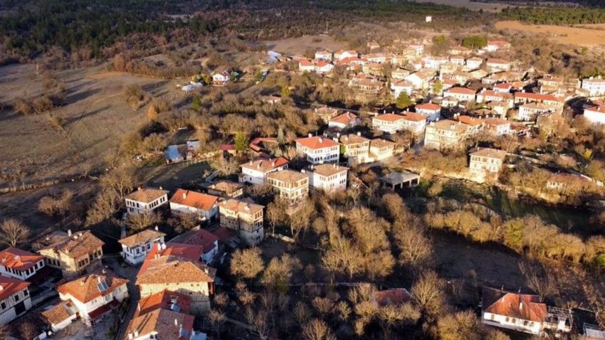 NÜFUSU İKİ BİNİN ALTINA DÜŞEN BELEDİYELER KÖYE DÖNÜŞTÜRÜLECEK