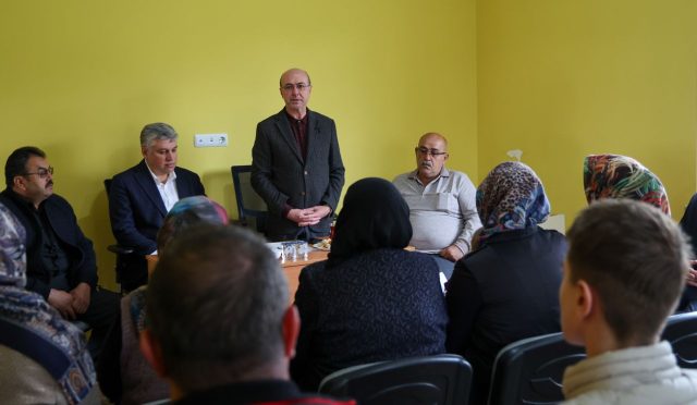 17766692691076108937