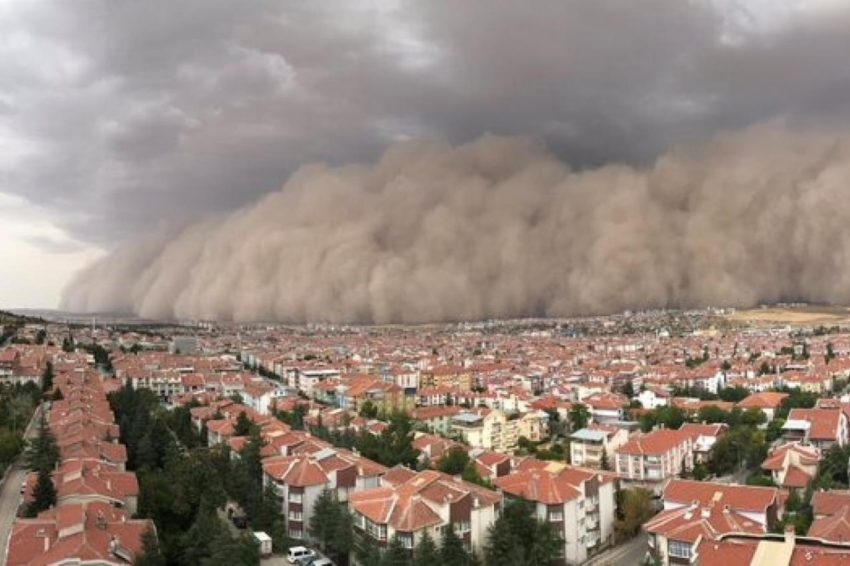 İKLİM KRİZİYLE GELEN SESSİZ TEHLİKE: TOZ VE KUM FIRTINALARI